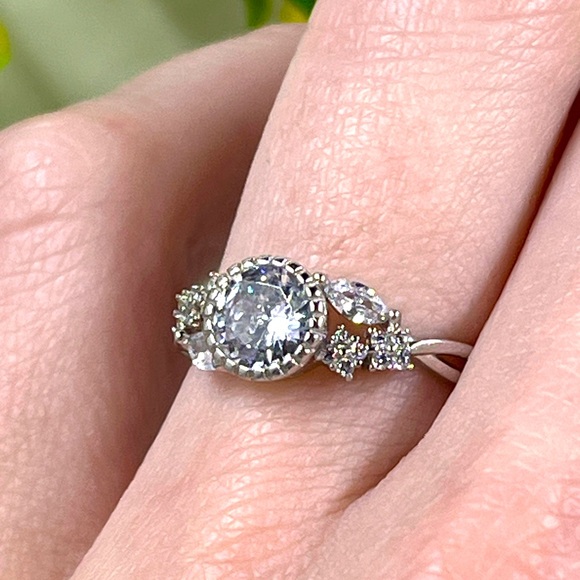 925 Sterling Silver Crystal Art Deco Style Ring Size 6 - Picture 5 of 8